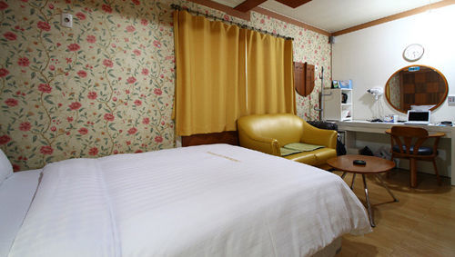צ'אונן Cherbourg Hotel מראה חיצוני תמונה